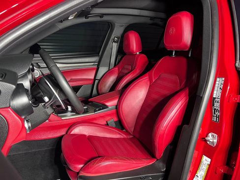 Used 2018 Alfa Romeo Stelvio Ti Sport image 17