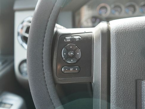 Used 2016 Ford F250 Lariat w/ Lariat Ultimate Package AWD/4WD image 24