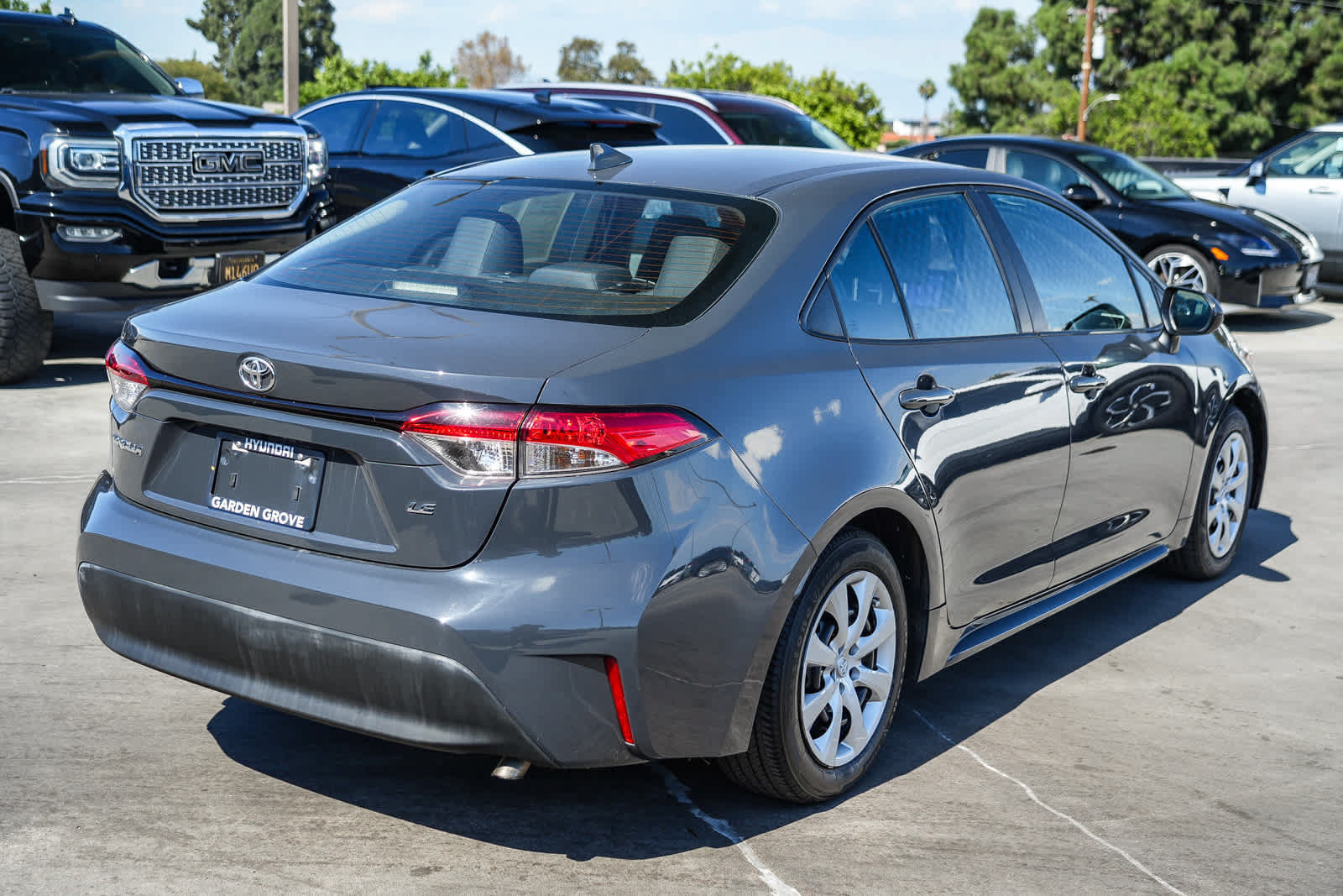 Used 2024 Toyota Corolla LE FWD image 6