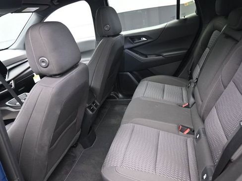 New 2026 Chevrolet Equinox LT image 9