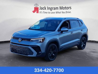 New 2025 Volkswagen Taos SE