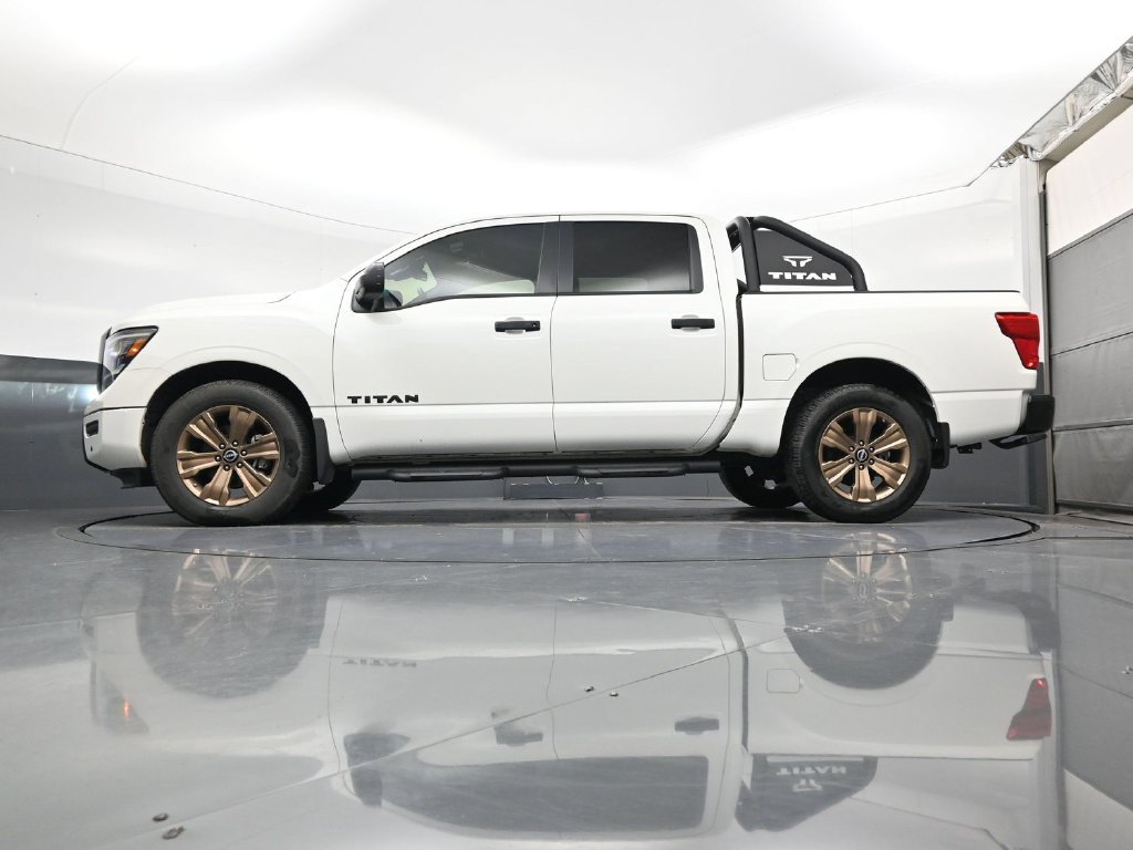 Certified 2024 Nissan Titan SV w/ SV Bronze Edition Package RWD image 22