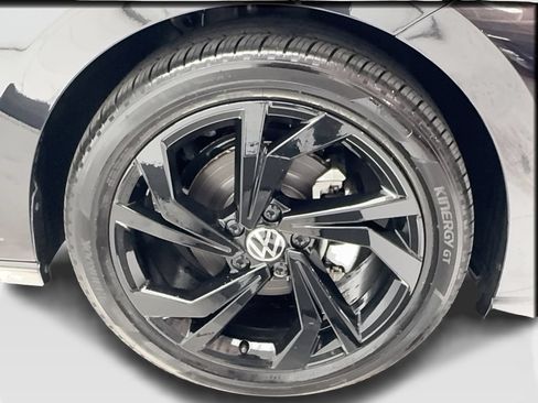 Used 2025 Volkswagen Jetta SE w/ Sunroof Package FWD image 14