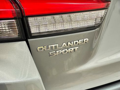 Used 2024 Mitsubishi Outlander Sport ES AWD/4WD image 16