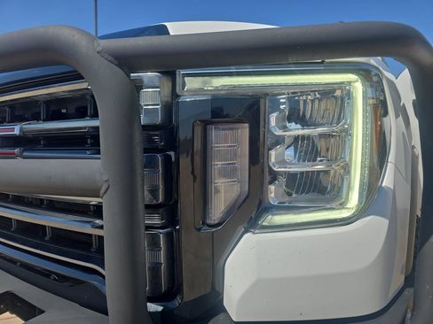 Used 2022 GMC Sierra 2500 AT4 w/ AT4 Premium Plus Package AWD/4WD image 31