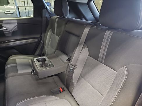 Used 2025 Chevrolet Blazer LT FWD image 13