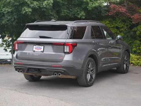 Certified 2025 Ford Explorer ST AWD/4WD image 31