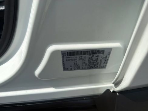 Used 2024 Nissan Rogue S AWD/4WD image 23