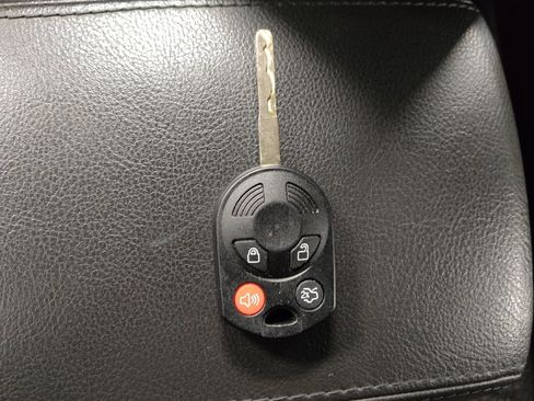 Used 2018 Ford Focus SE image 32