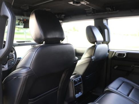 Used 2025 Ford Bronco Outer Banks AWD/4WD image 17