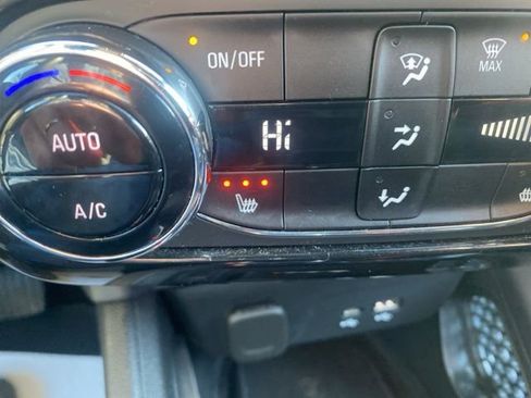 Used 2025 Chevrolet TrailBlazer ACTIV w/ Convenience Package image 14