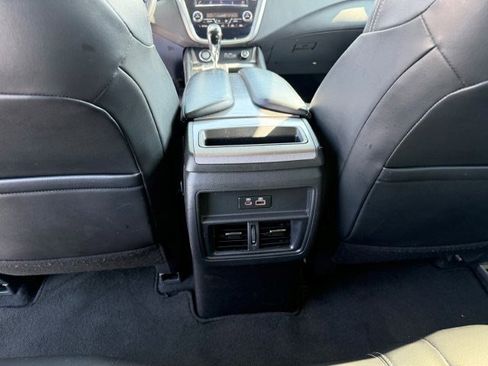 Used 2023 Nissan Murano SV image 13