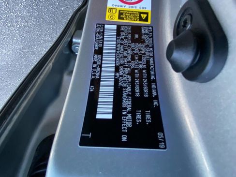 Used 2019 Toyota Highlander Plus FWD image 51