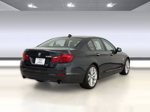 Used 2011 BMW 535i Sedan RWD image 9