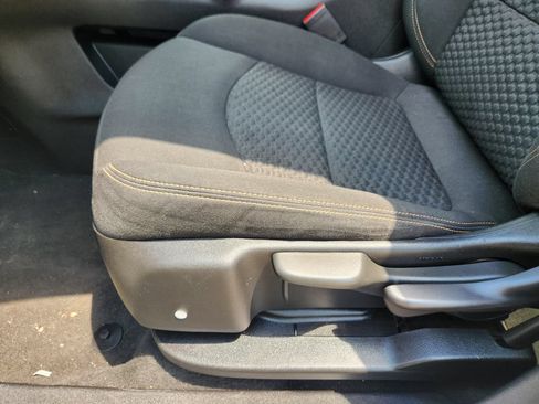 Used 2018 GMC Terrain SLE FWD image 23