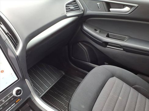 Used 2022 Ford Edge SE w/ Black Appearance Package AWD/4WD image 16
