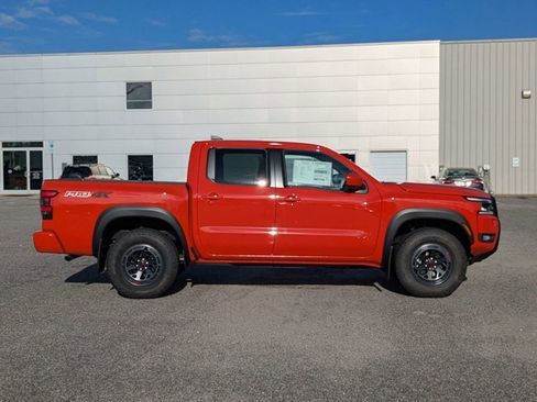 New 2025 Nissan Frontier PRO-4X w/ Interior Protection Package image 3