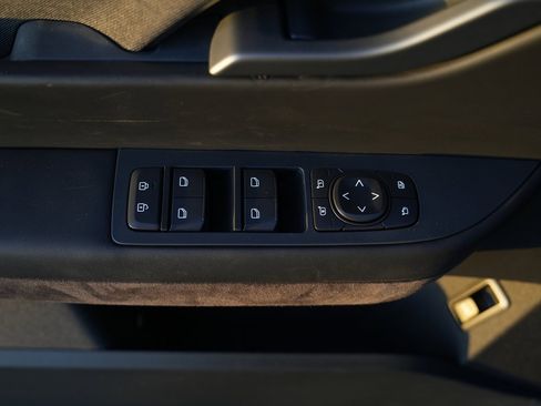 Used 2023 Fisker Ocean Extreme image 25