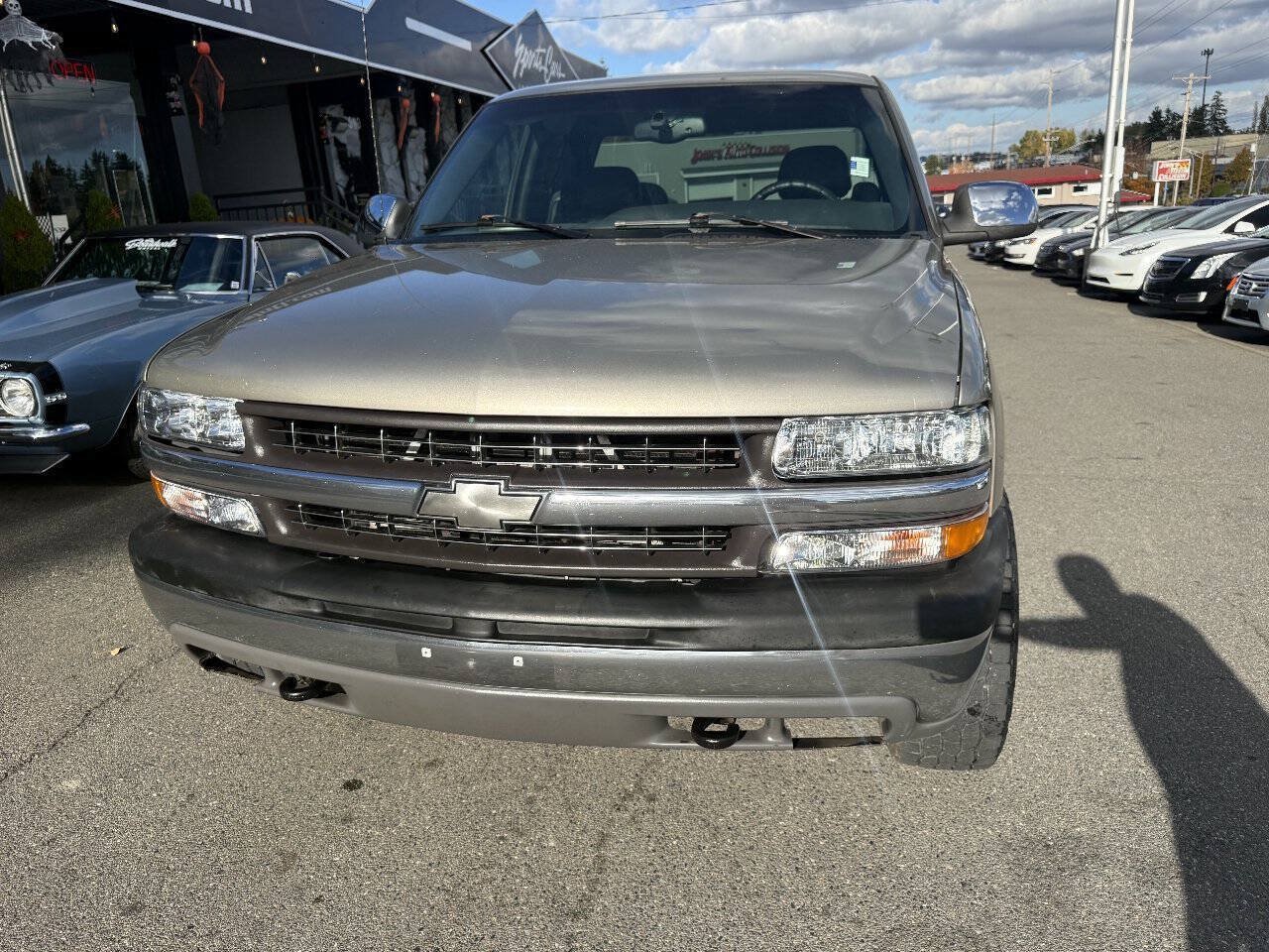 Used 2001 Chevrolet Silverado 2500 LS w/ Firm Ride Suspension Pkg AWD/4WD image 9