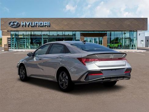 New 2026 Hyundai Elantra SEL Sport Premium FWD image 5