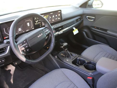 New 2026 Kia K4 EX FWD image 20