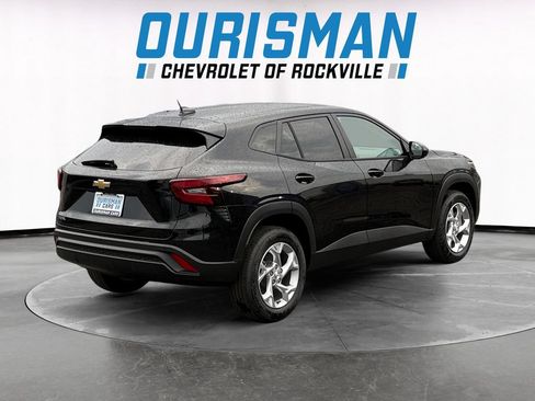 New 2026 Chevrolet Trax LS w/ LS Convenience Package FWD image 6
