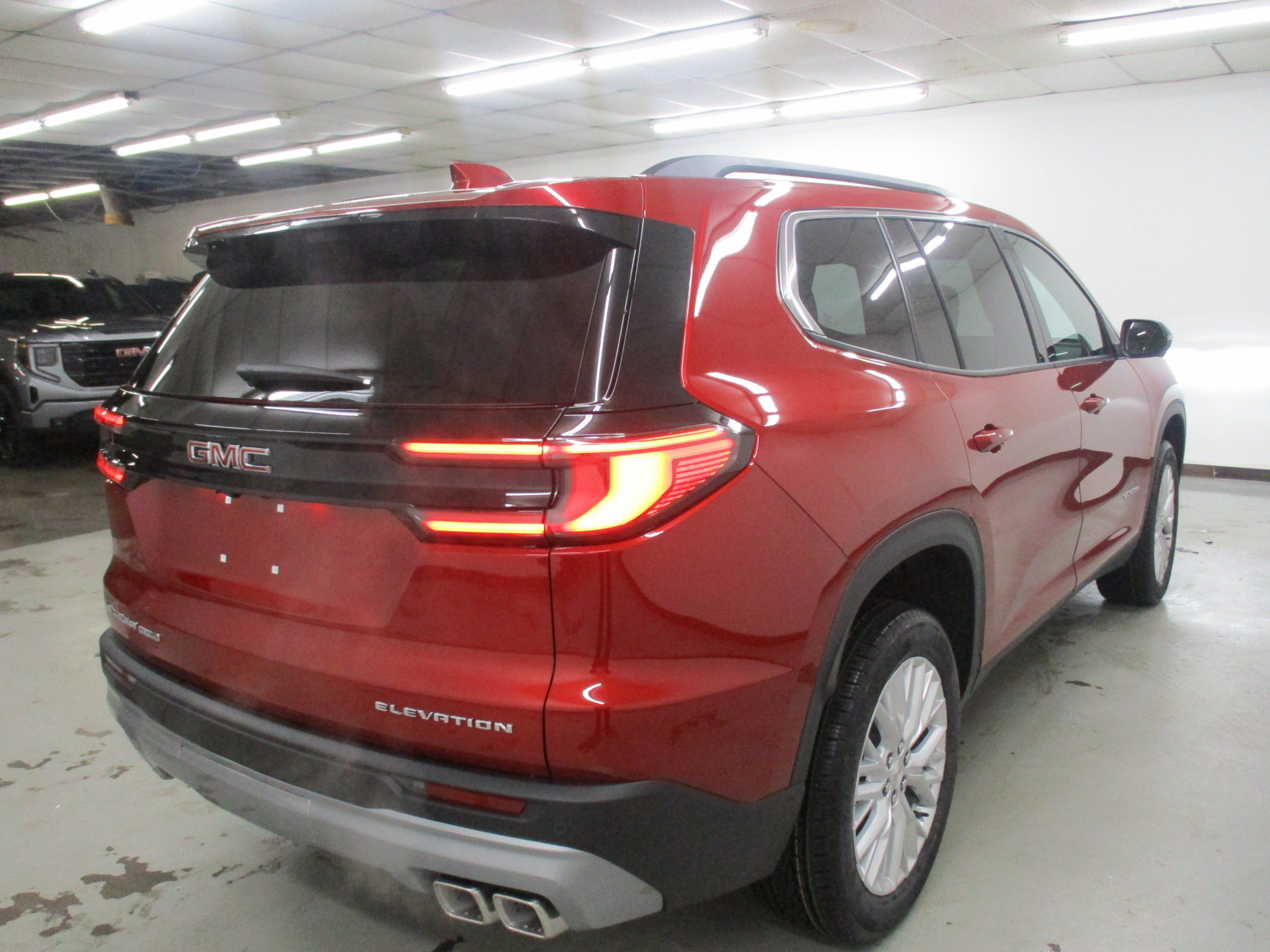 New 2026 GMC Acadia Elevation w/ Elevation Premium Package AWD/4WD image 6