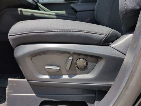New 2026 Ford Explorer Active RWD image 20