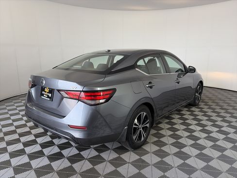 Certified 2022 Nissan Sentra SV FWD image 9