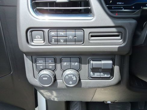 Certified 2023 Chevrolet Suburban RST w/ Luxury Package AWD/4WD image 37