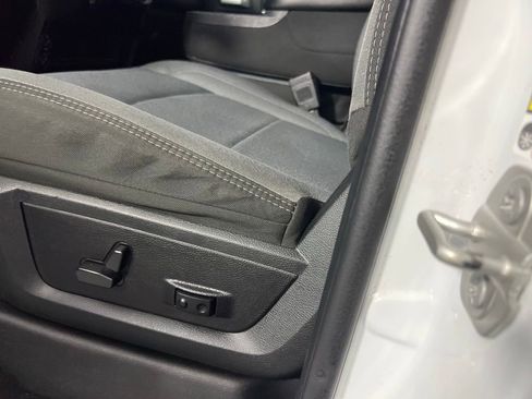 Used 2024 RAM 2500 Big Horn image 25