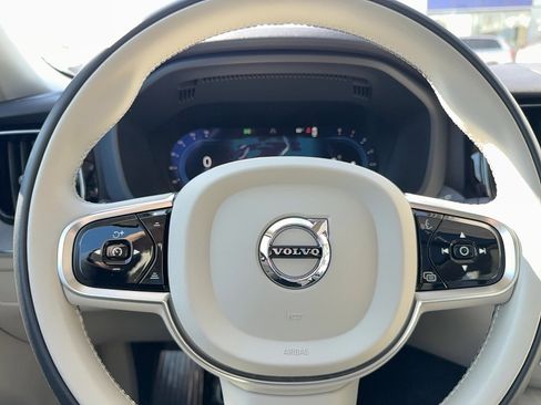 Used 2024 Volvo XC60 B5 Plus w/ Protection Package Premier image 21