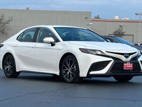 Certified 2023 Toyota Camry SE image 5