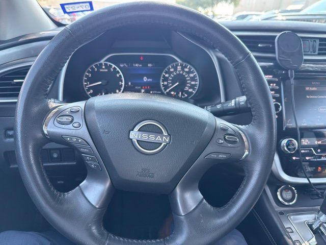 Used 2023 Nissan Murano SV AWD/4WD image 9