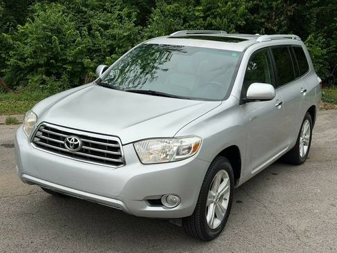 Used 2010 Toyota Highlander Limited FWD image 10