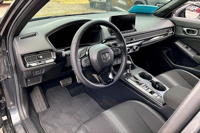 Used 2025 Honda Civic Sport image 17