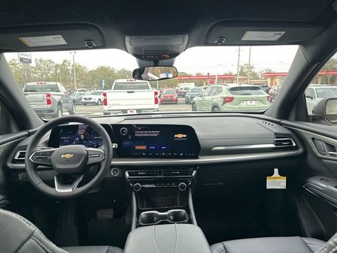 New 2026 Chevrolet Traverse LT w/ LPO, Floor Liner Package image 43