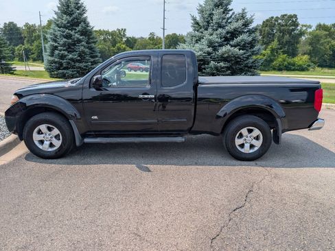 Used 2012 Nissan Frontier SV AWD/4WD image 6