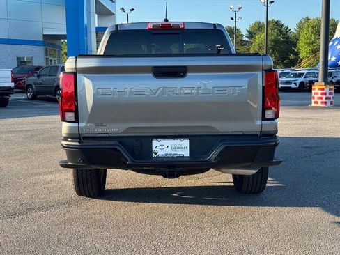 Used 2025 Chevrolet Colorado W/T w/ Advanced Trailering Package RWD image 4