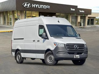 Used 2025 Mercedes-Benz Sprinter 2500 video 2