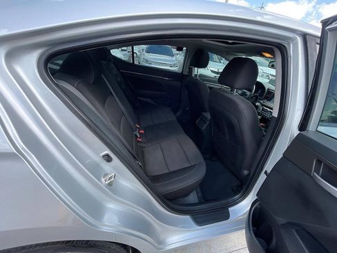 Used 2018 Hyundai Elantra Value Edition FWD image 7