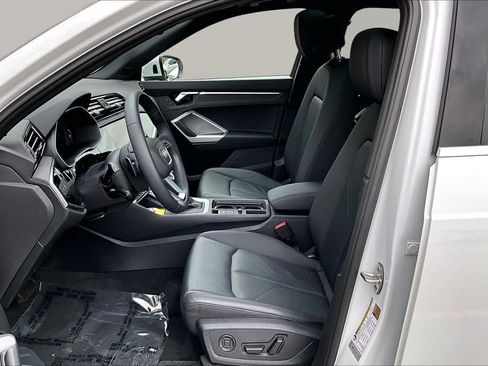 Used 2024 Audi Q3 2.0T Premium AWD/4WD image 15
