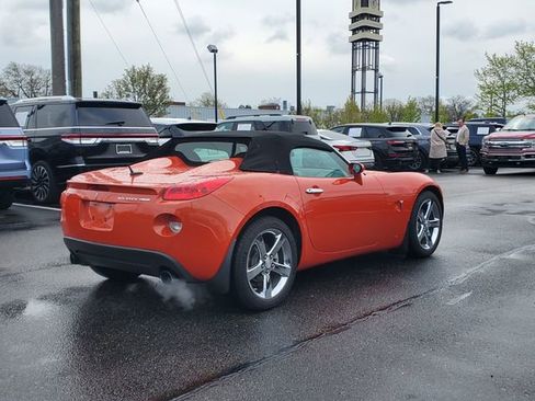 Used 2008 Pontiac Solstice GXP w/ Premium Package RWD image 4