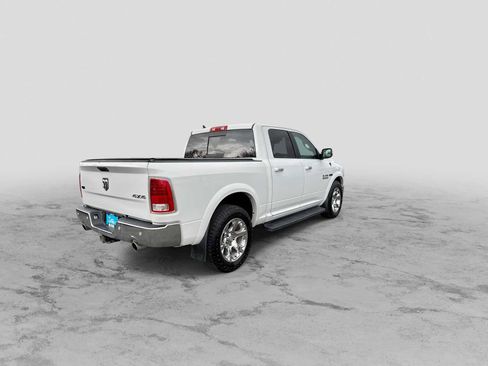 Used 2017 RAM 1500 Laramie w/ Convenience Group image 8