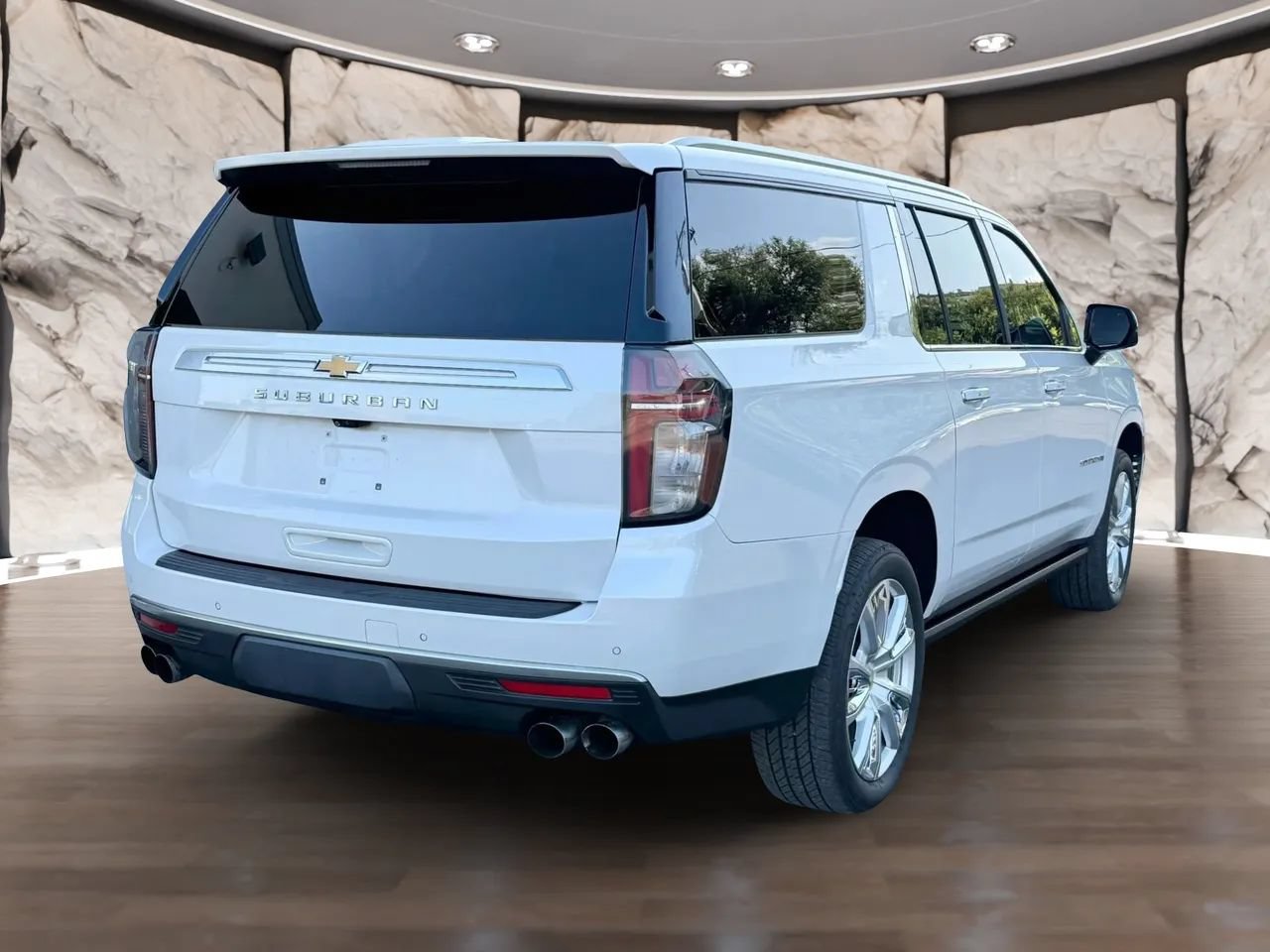 Used 2021 Chevrolet Suburban High Country w/ Premium Package AWD/4WD image 7