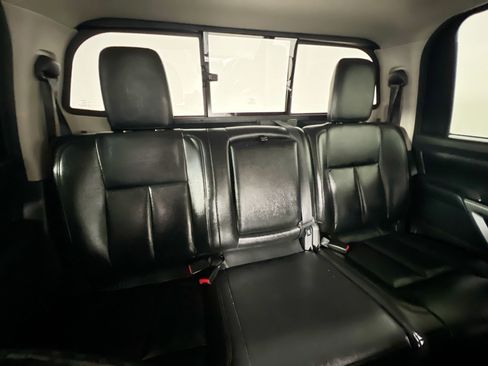 Used 2017 Nissan Titan SV RWD image 33
