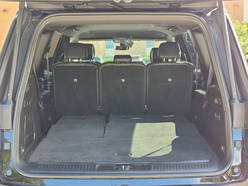 Used 2022 Jeep Wagoneer Series III AWD/4WD image 6