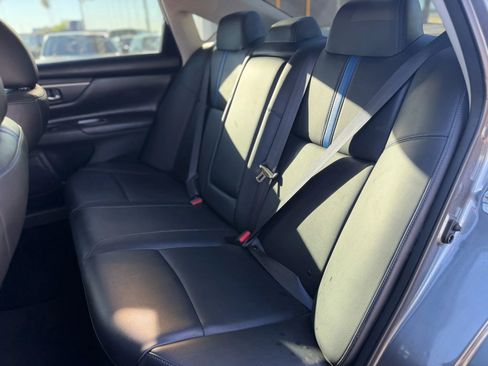 Used 2018 Nissan Altima 2.5 SR w/ SR Midnight Edition image 13