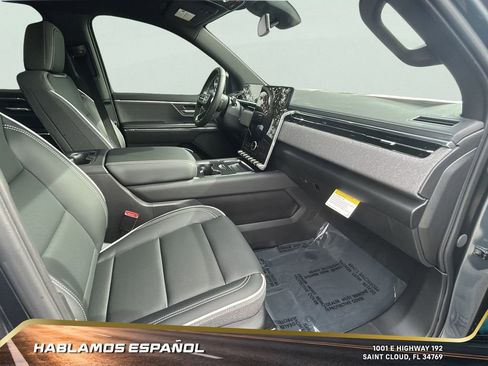 New 2026 GMC Sierra EV Elevation image 32