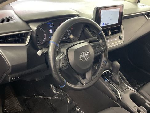 Used 2024 Toyota Corolla LE image 12